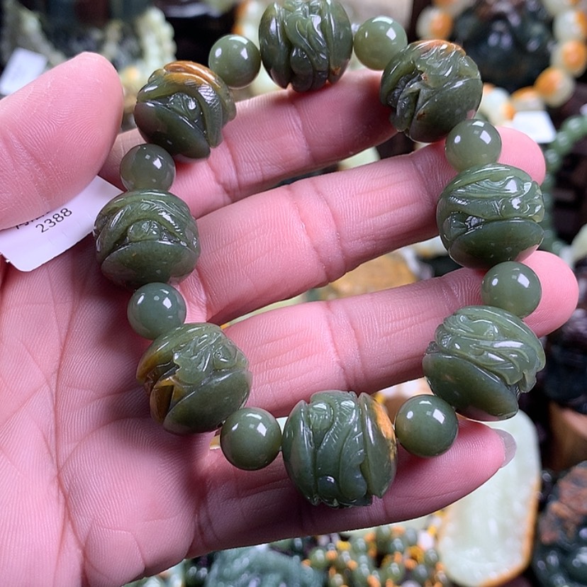 【闪购商品】岫岩河磨玉（透闪石质玉）手链未镶嵌闲**