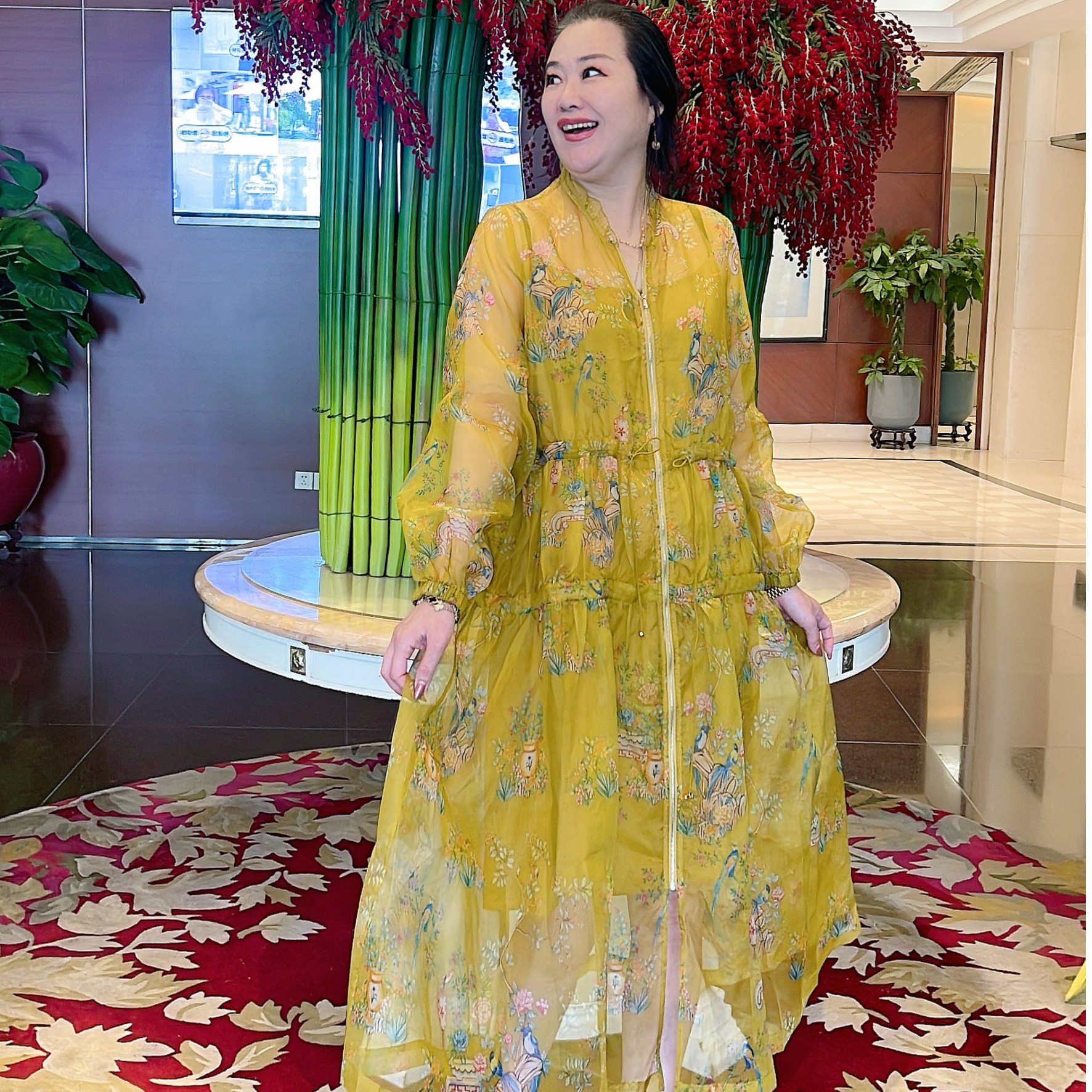 永远女人名品 设计师款欧根纱防晒风衣（00073）