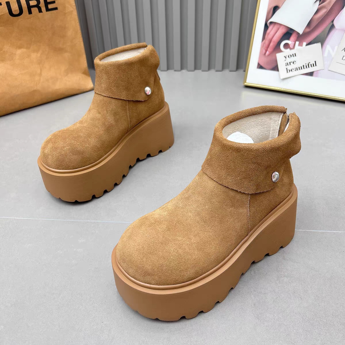 厚底增高雪地靴女款勃肯马丁靴2024新款冬季加绒保暖短靴大头棉鞋