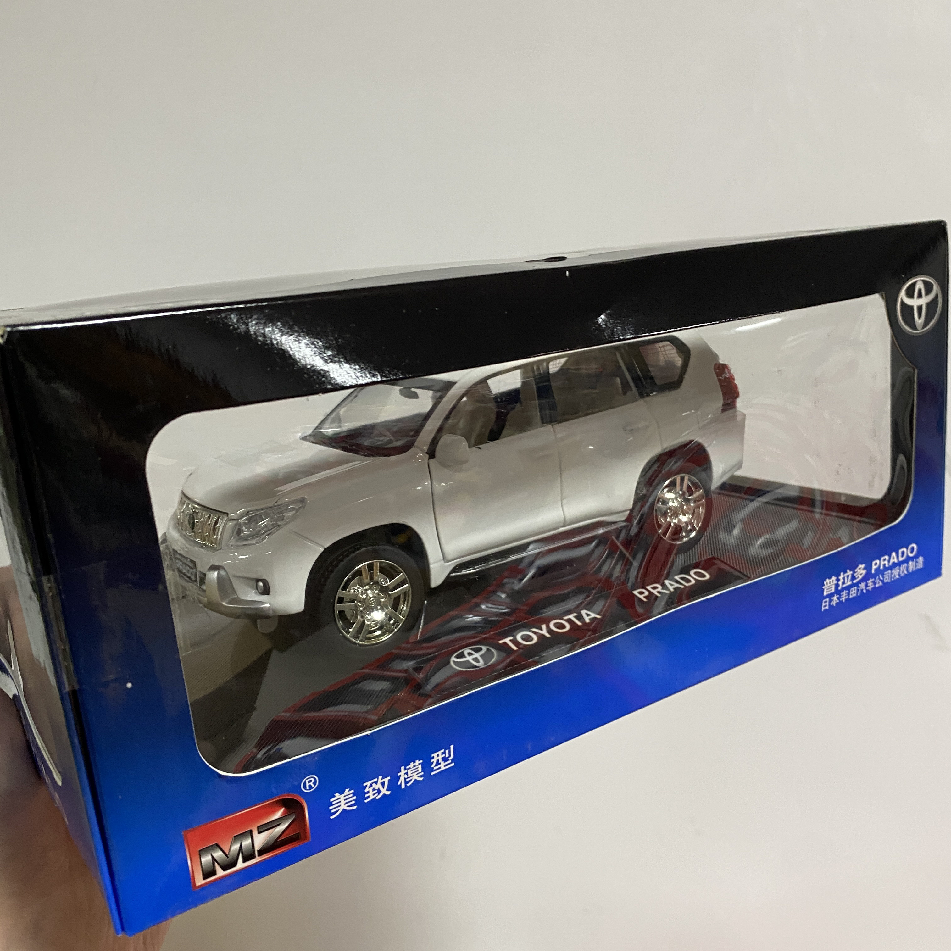 【1:24大号】26081普拉多PRADO合金车玩具