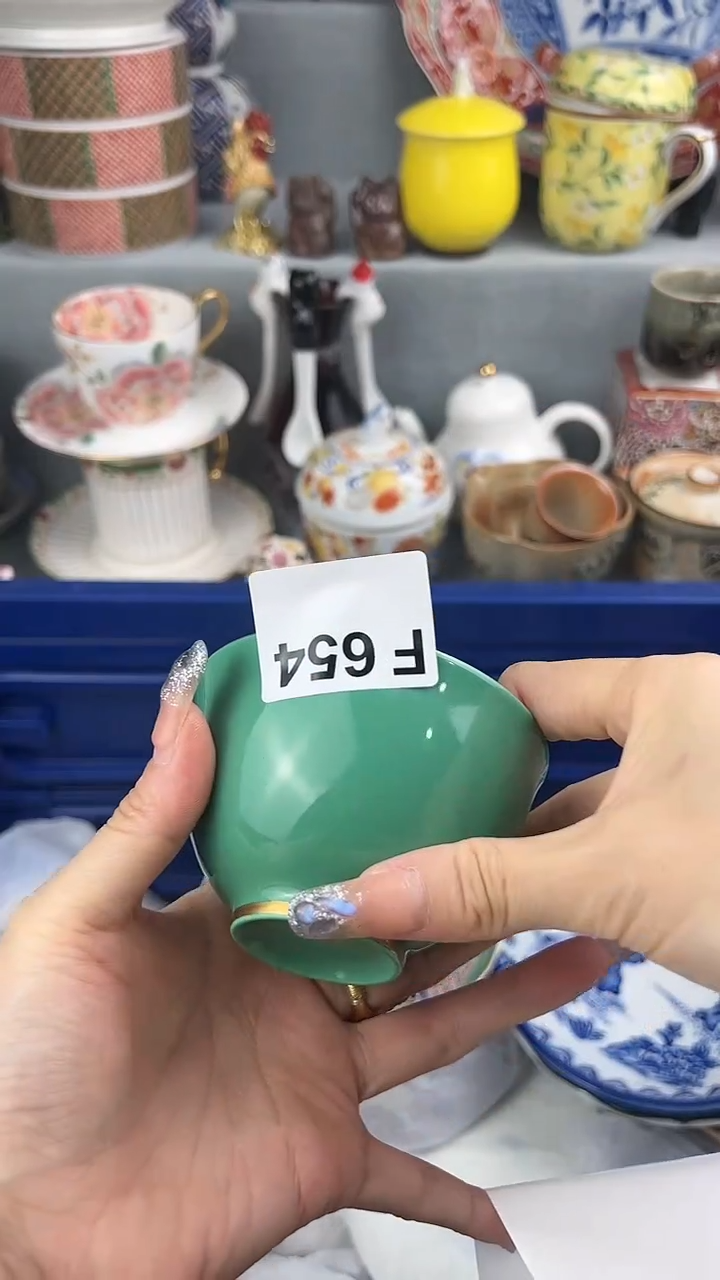 【闪购商品】瓷片新号开播 多多关注