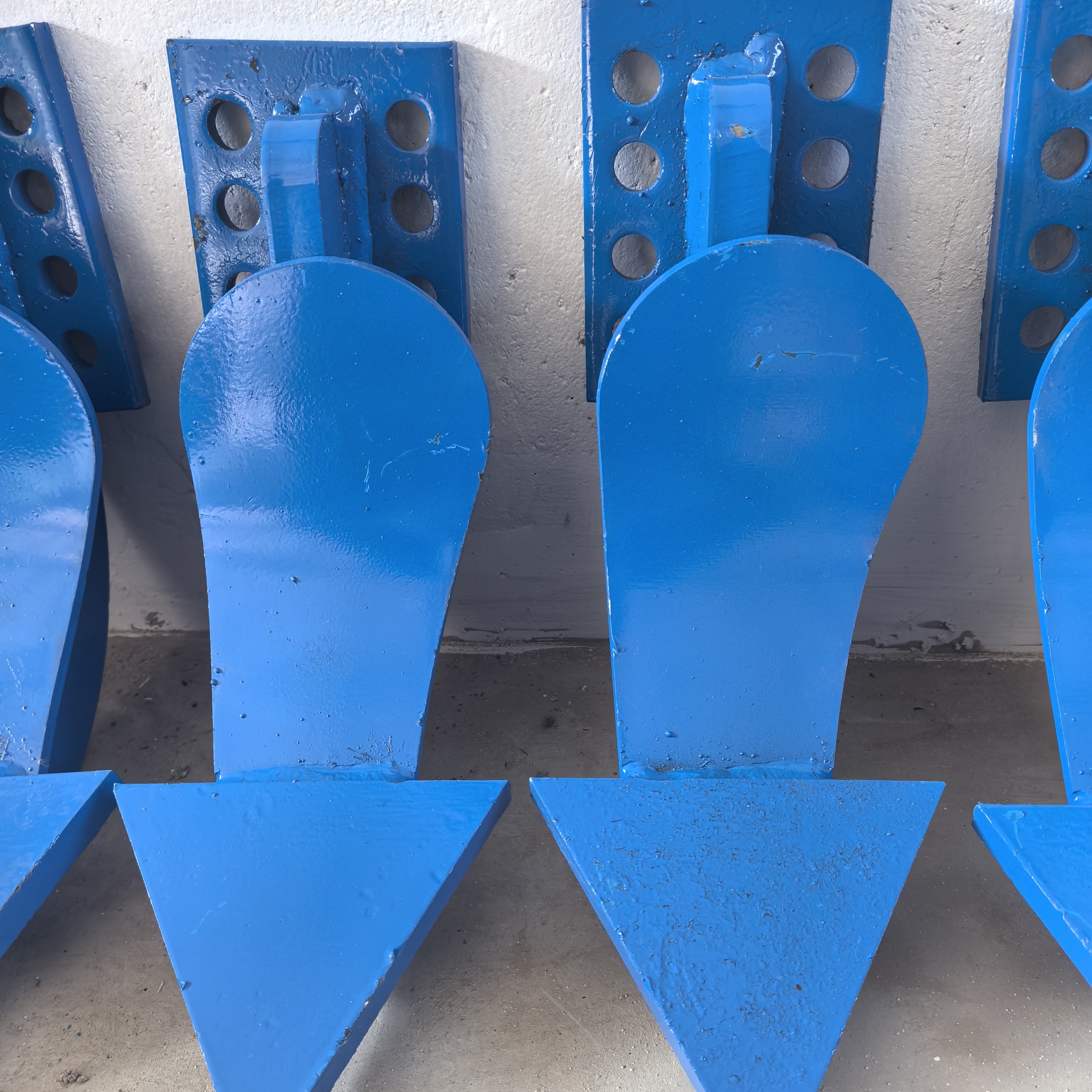 旋耕机中间犁体加厚加重