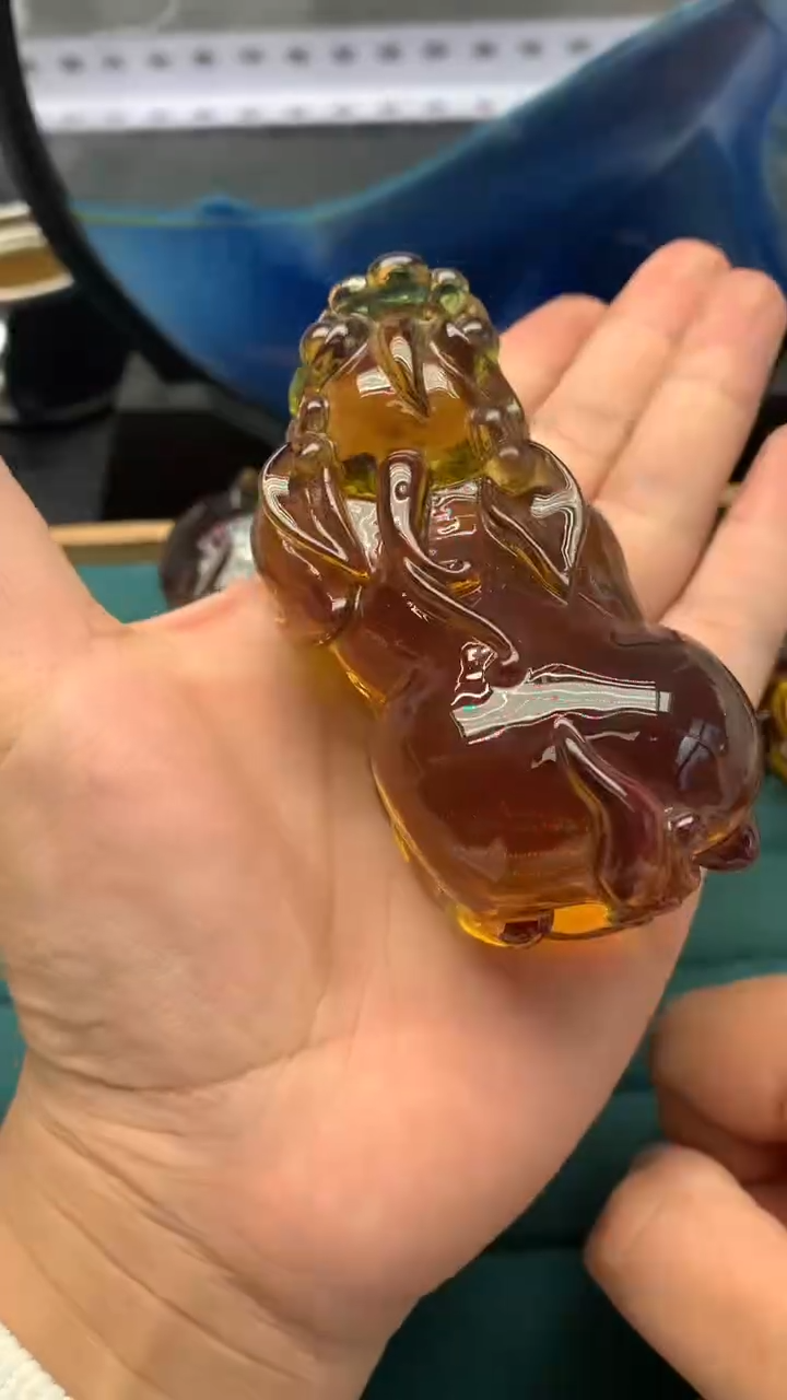 【闪购商品】蓝珀颈饰未镶嵌24-19蓝珀手把