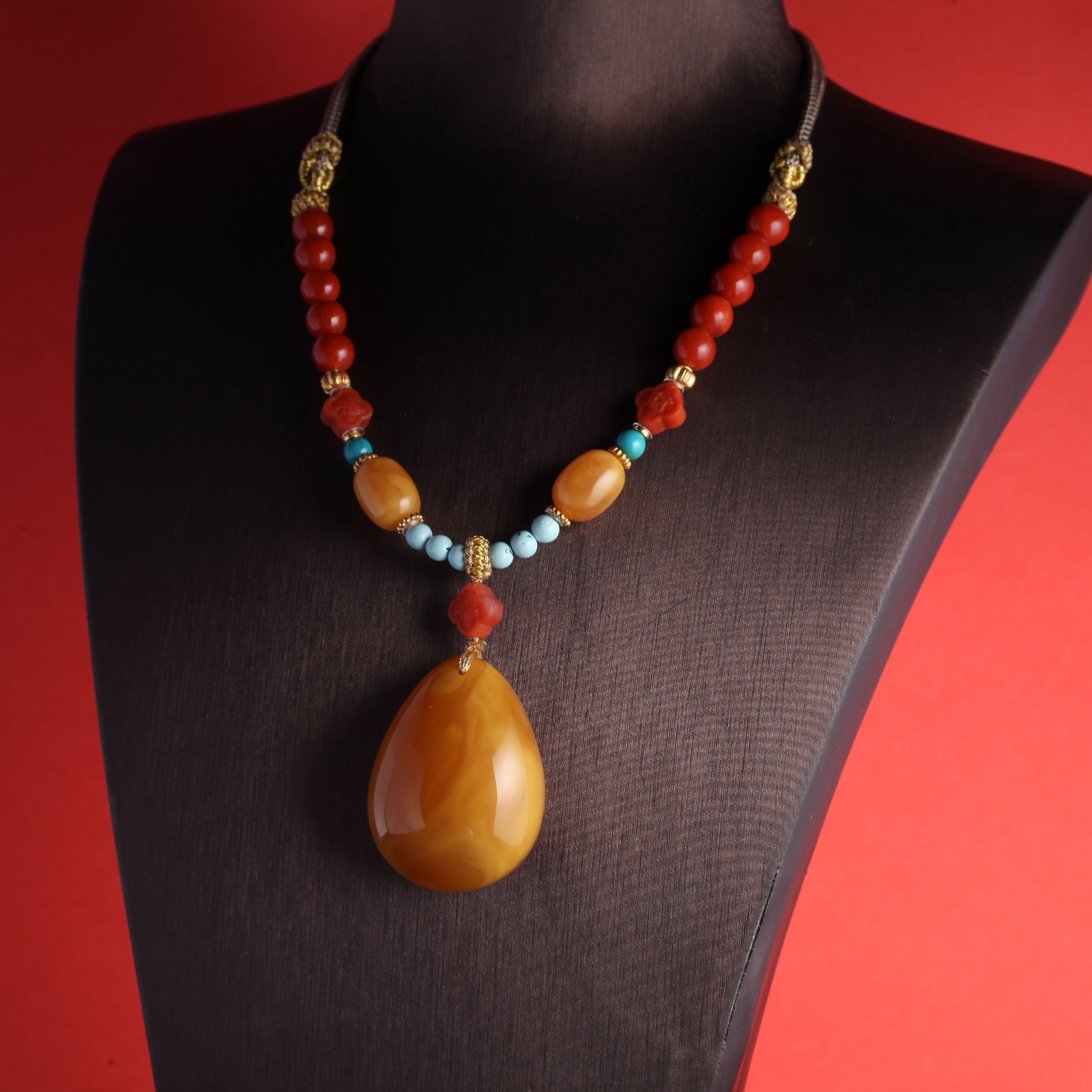 【一喜专属】XL2539蜜蜡水滴项链