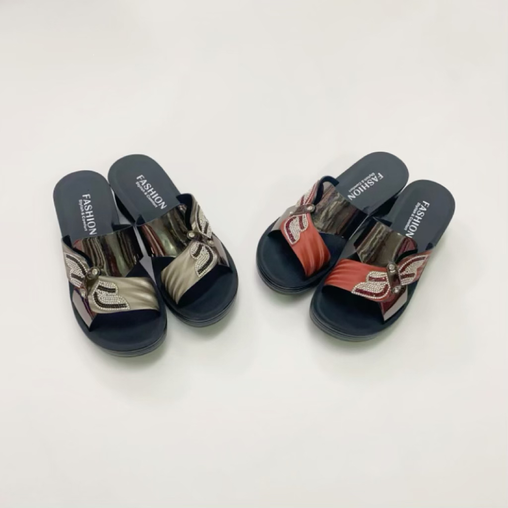 新款厚底女士夏季外穿防滑女鞋时尚休闲女凉鞋