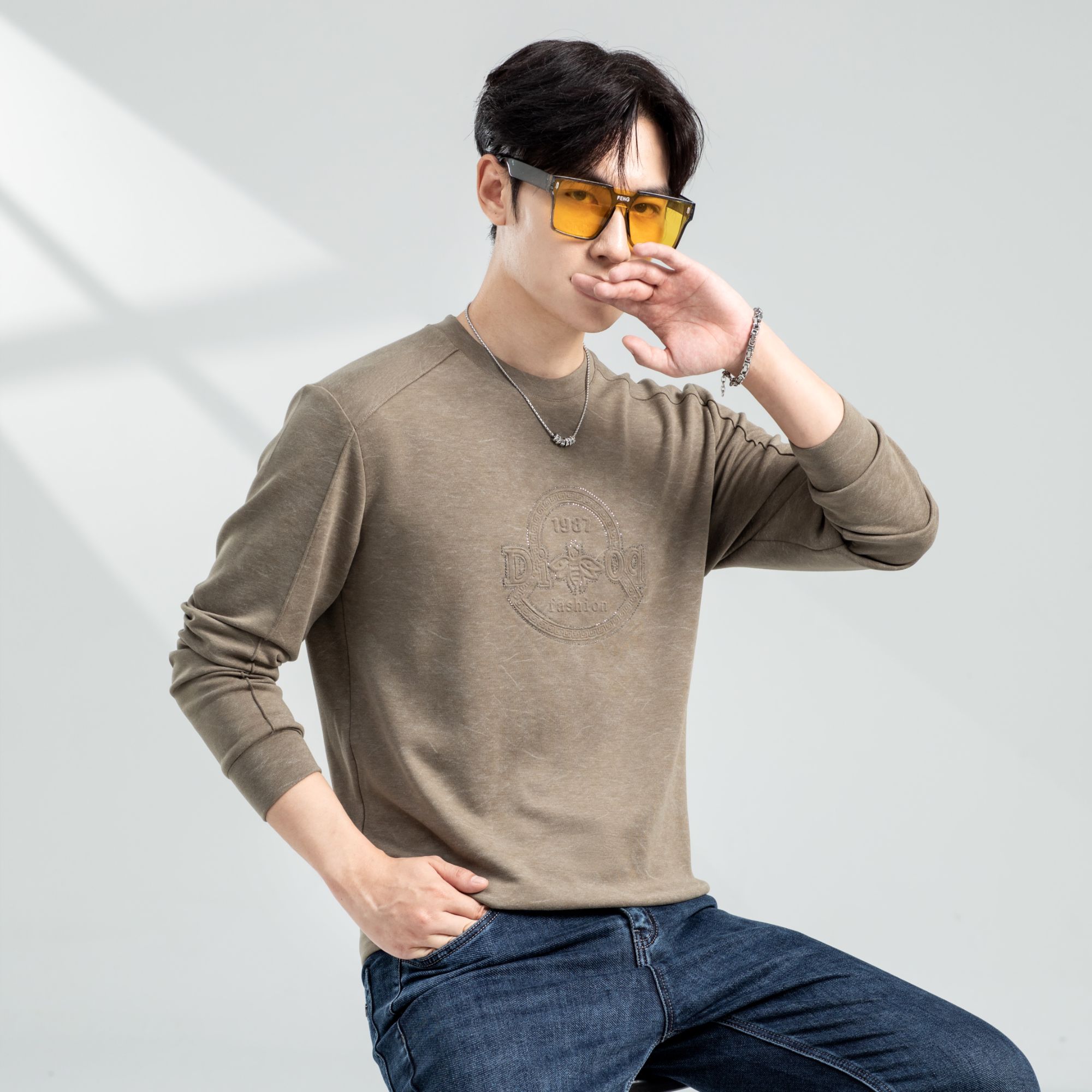 欧版秋冬款长袖打底套头时尚休闲百搭男士圆领卫衣微宽松2583