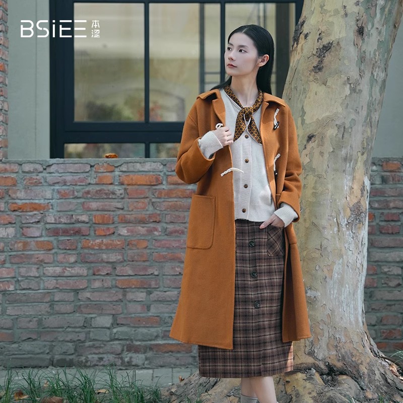 BSIEE/本涩牛角扣大衣商场同款秋冬季热销新品纯色百搭学院风外套