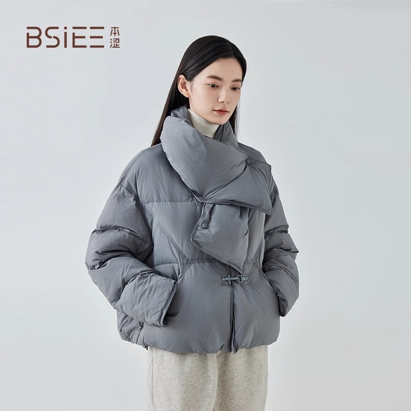 BSiEE本涩围巾锁扣羽绒服2024年秋冬新品气质通勤短款设计感外套