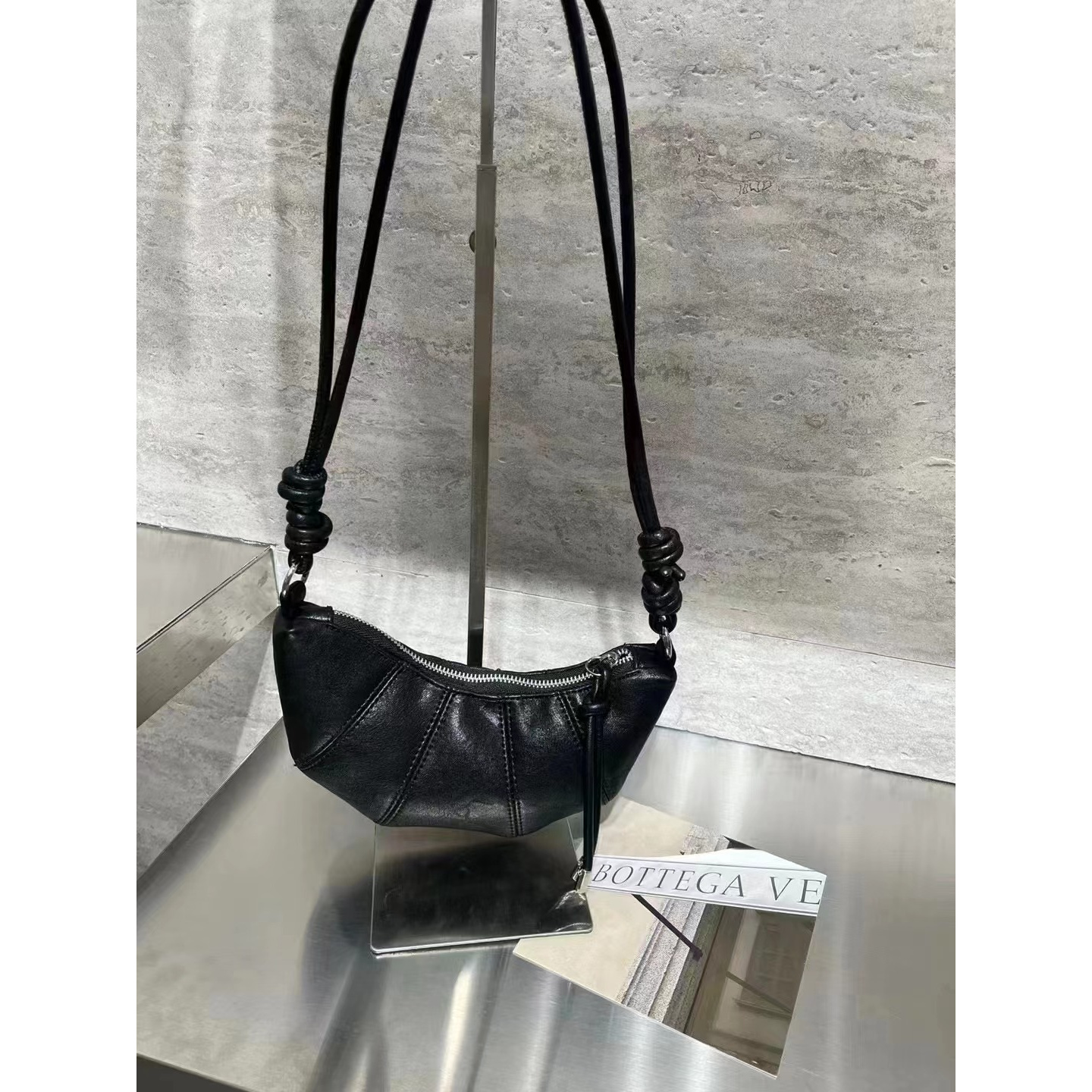 2630【薇语莎】新款时尚百搭休闲单肩斜跨包