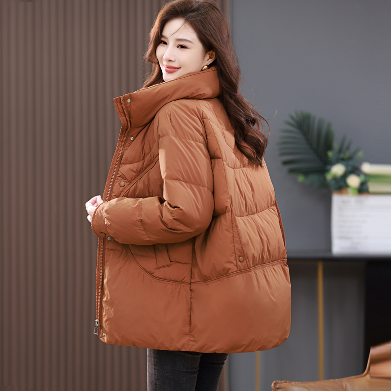 高端羽绒服女中长款冬季2025新款妈妈立领洋气休闲白鸭绒保暖外套