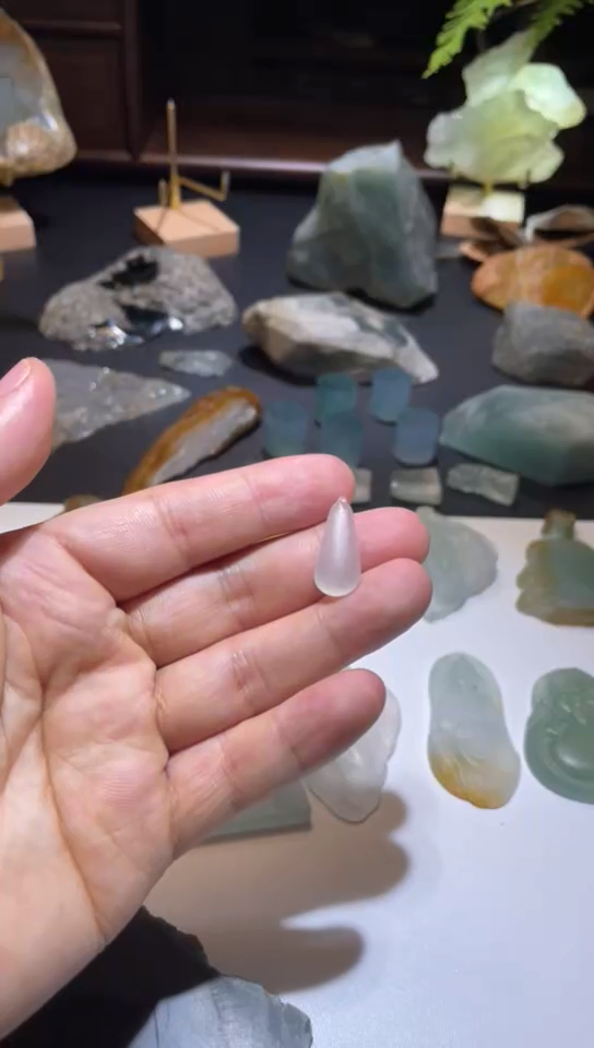 【闪购商品】定制翡翠未镶嵌福瓜