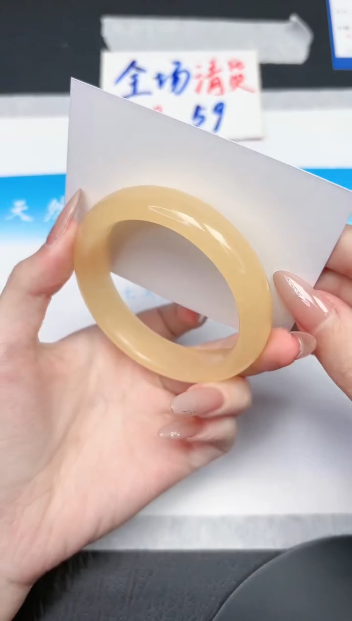 【闪购商品】石英质玉手镯未镶嵌482-55.3