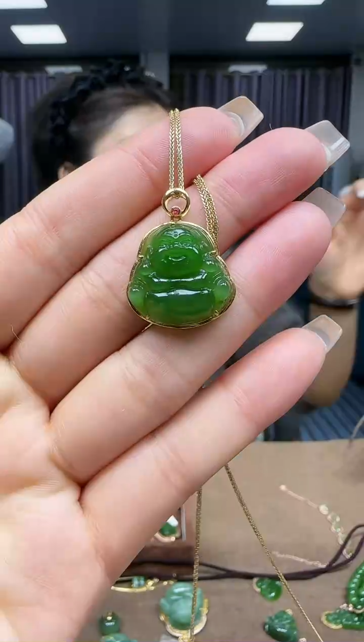 【闪购商品】和田玉挂件18K金镶嵌1