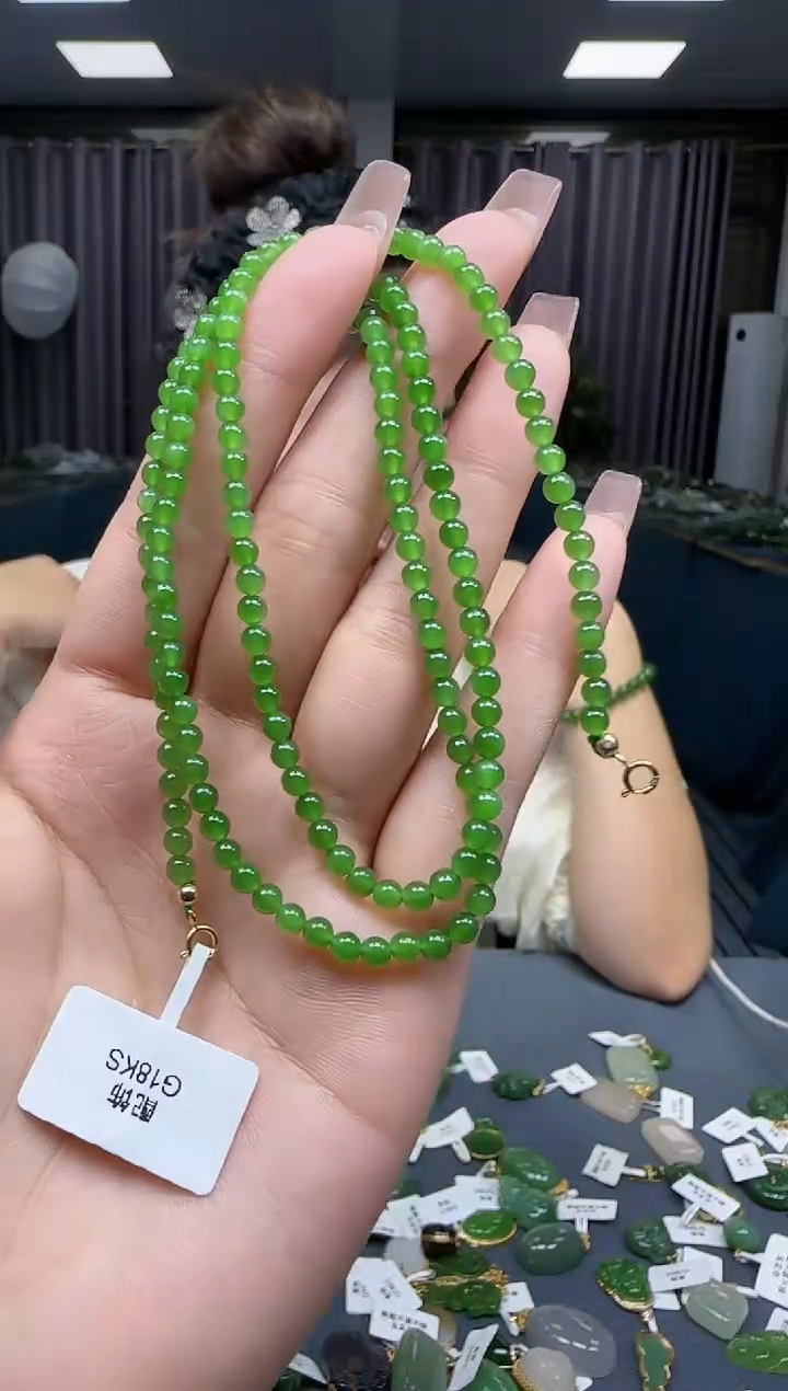 【闪购商品】和田玉挂件18K金镶嵌1