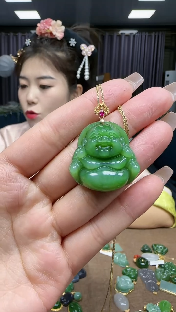 【闪购商品】和田玉挂件18K金镶嵌1