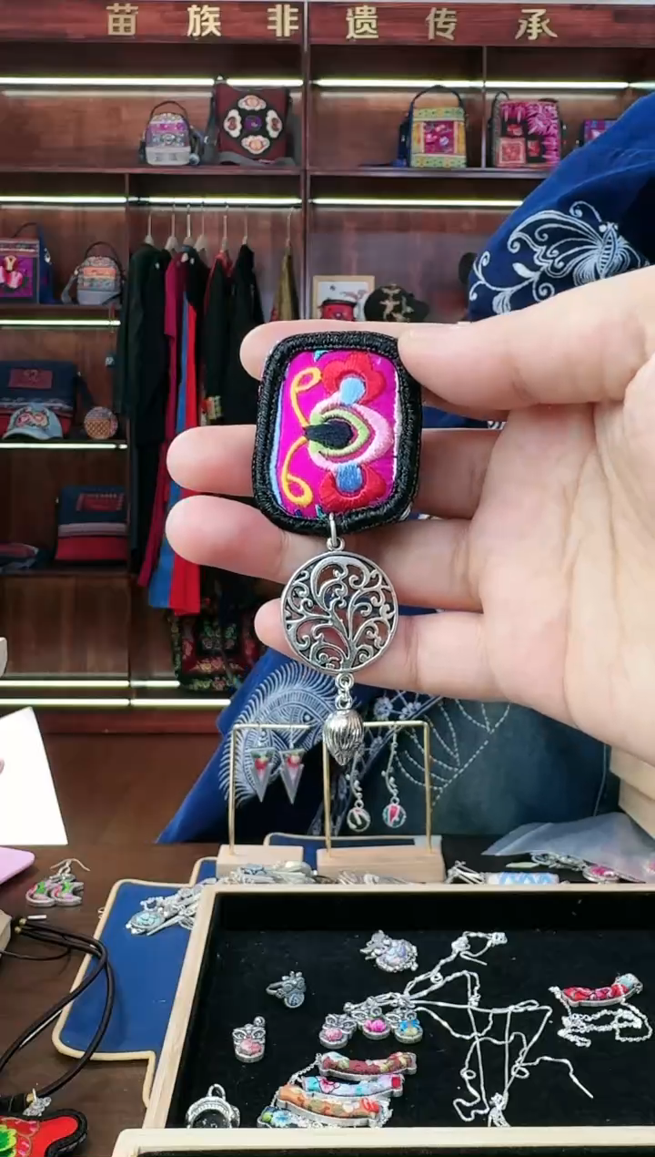 【闪购商品】刺绣织绣265刺绣胸针