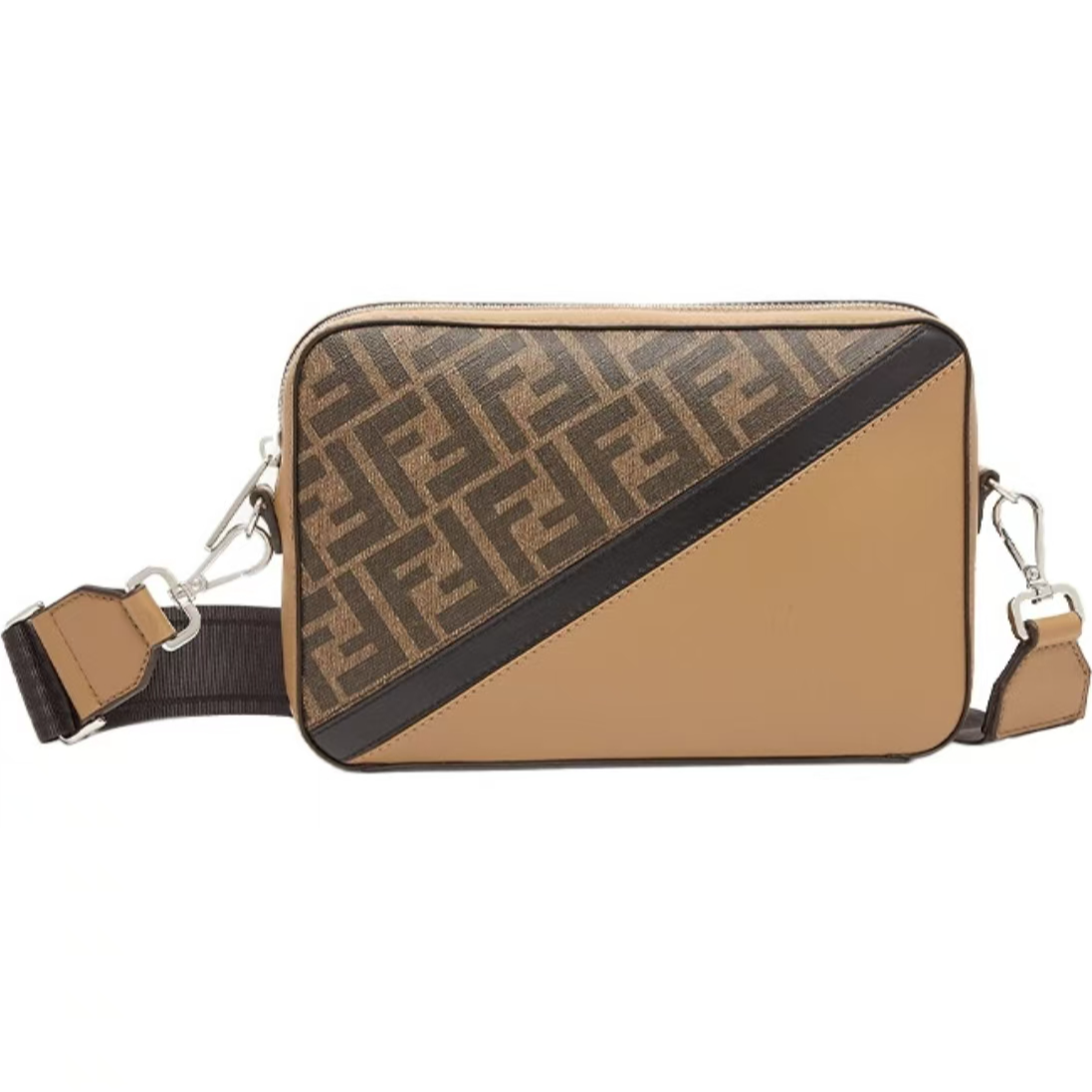 95新 FENDI/芬迪 芬迪棕色老花相机包/P114/赠送钥匙扣