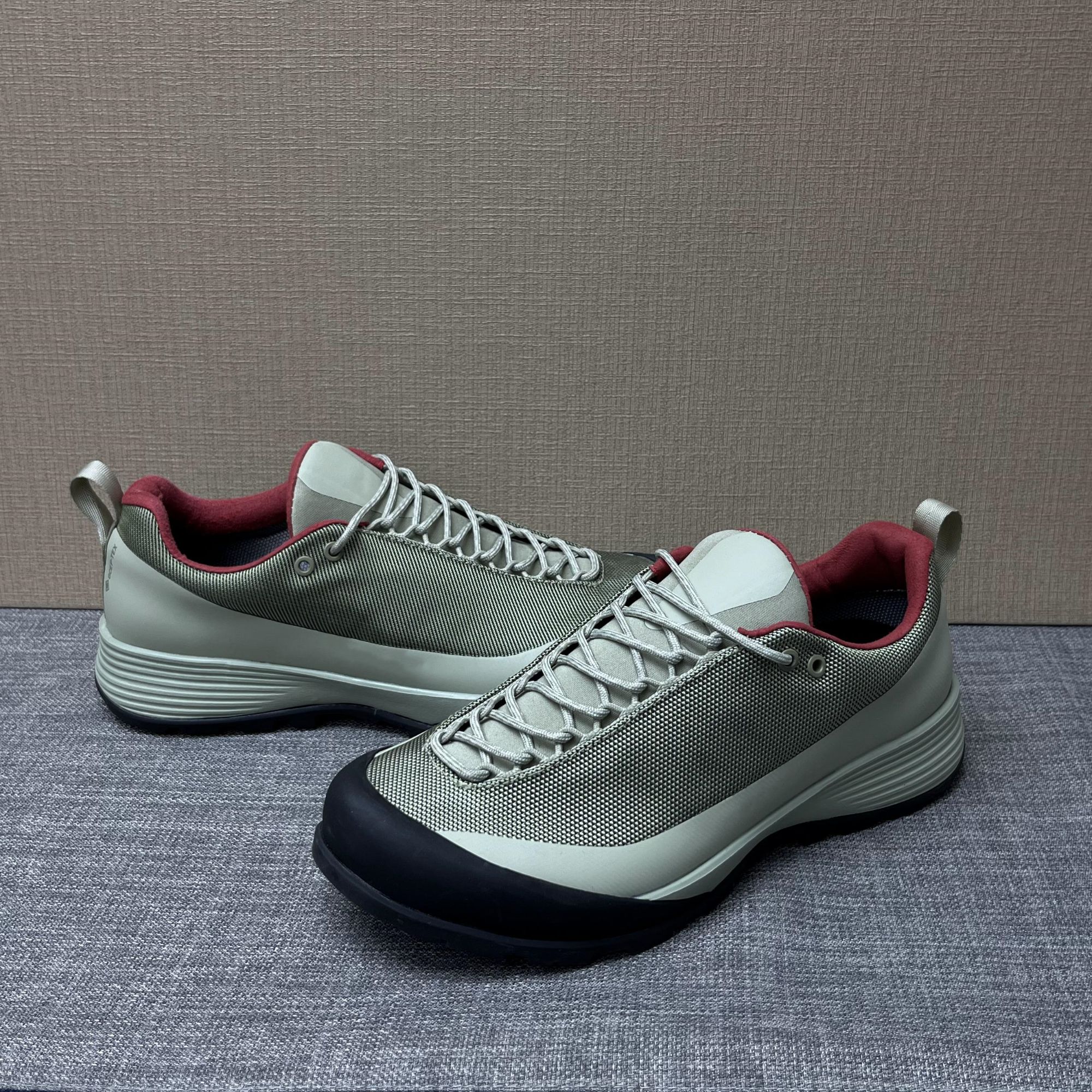 经典款系带鞋子防滑时尚休闲鞋徒步低帮素面男鞋防水男士2045