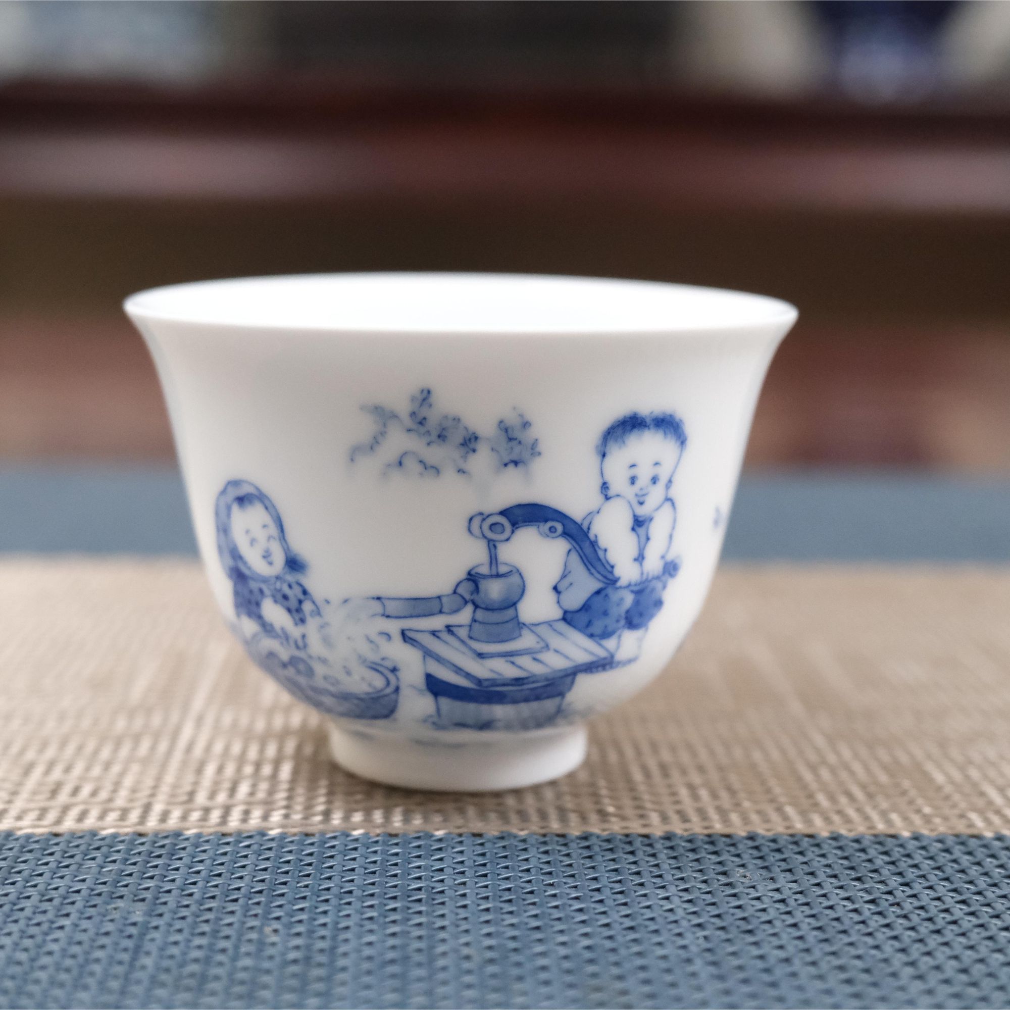 九段烧 妙手青花 青花婴戏品茗杯