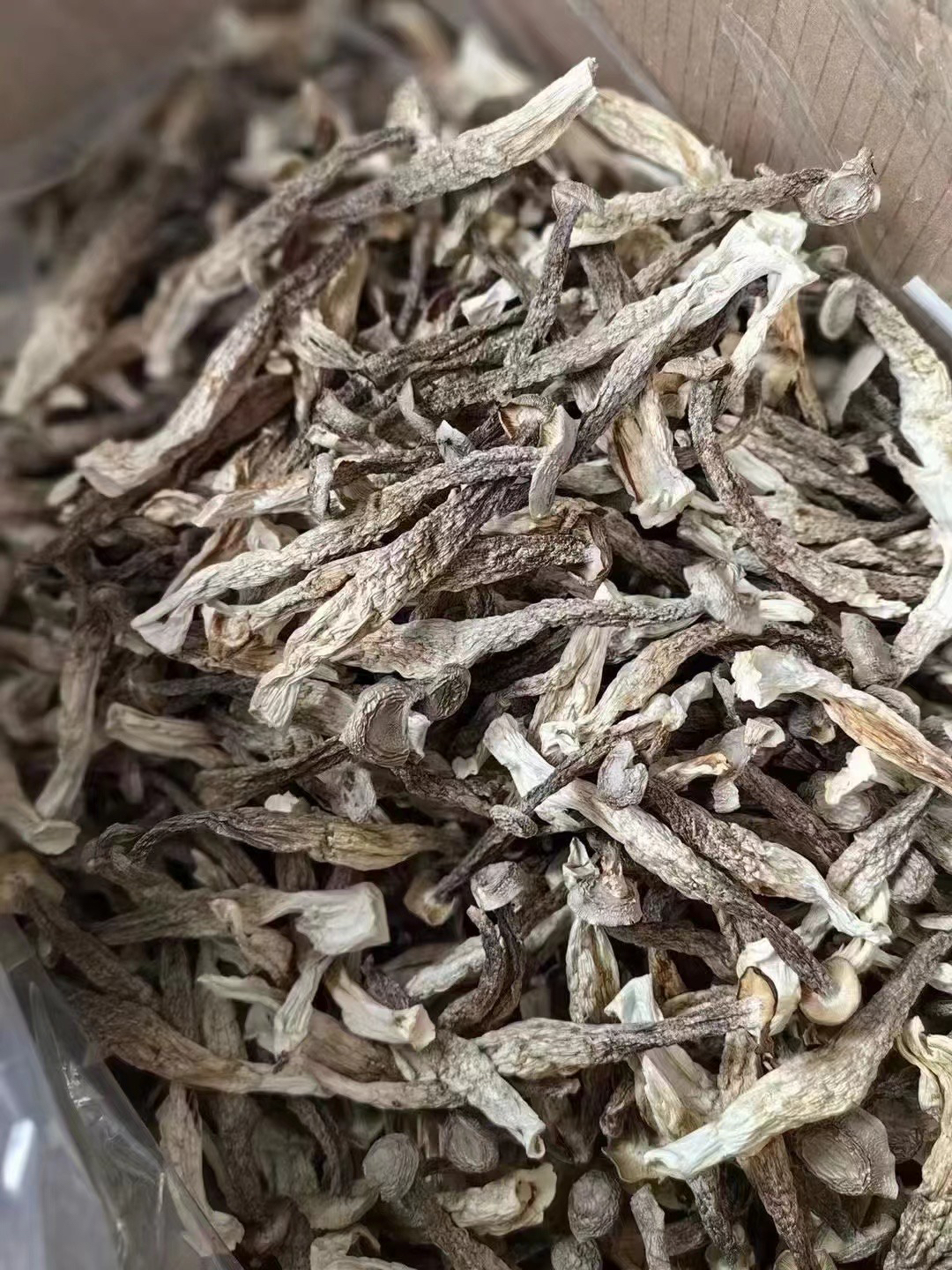 腾晴老友记 鹿茸菇脆脆菇500-1000g包邮