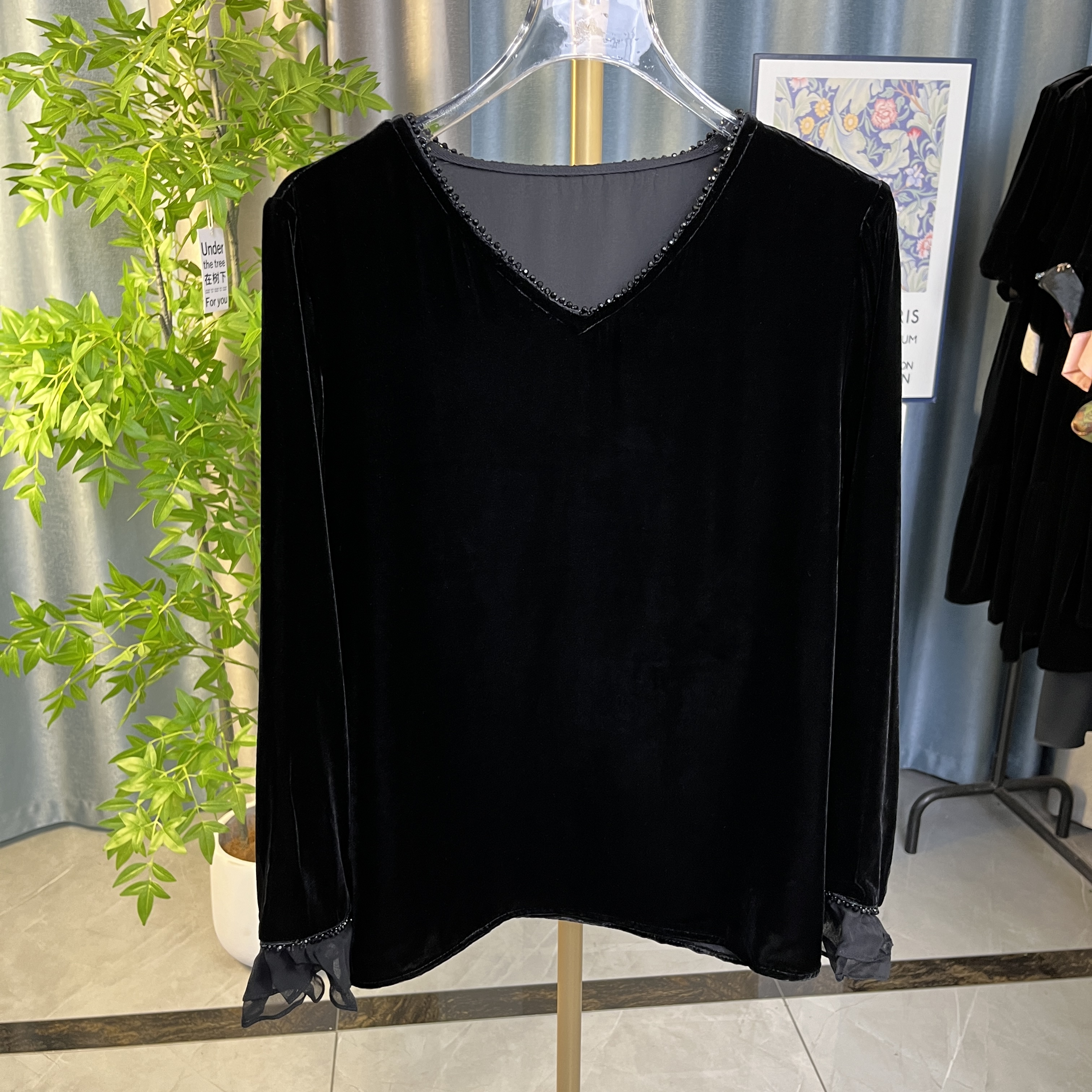 南油欧货桑蚕丝高级细闪乔琪纱袖口V领显瘦丝绒长袖上衣