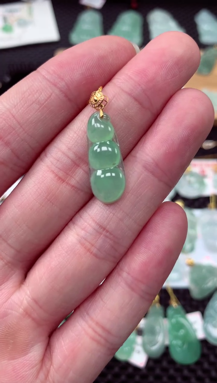 【闪购商品】翡翠吊坠18K金镶嵌6811