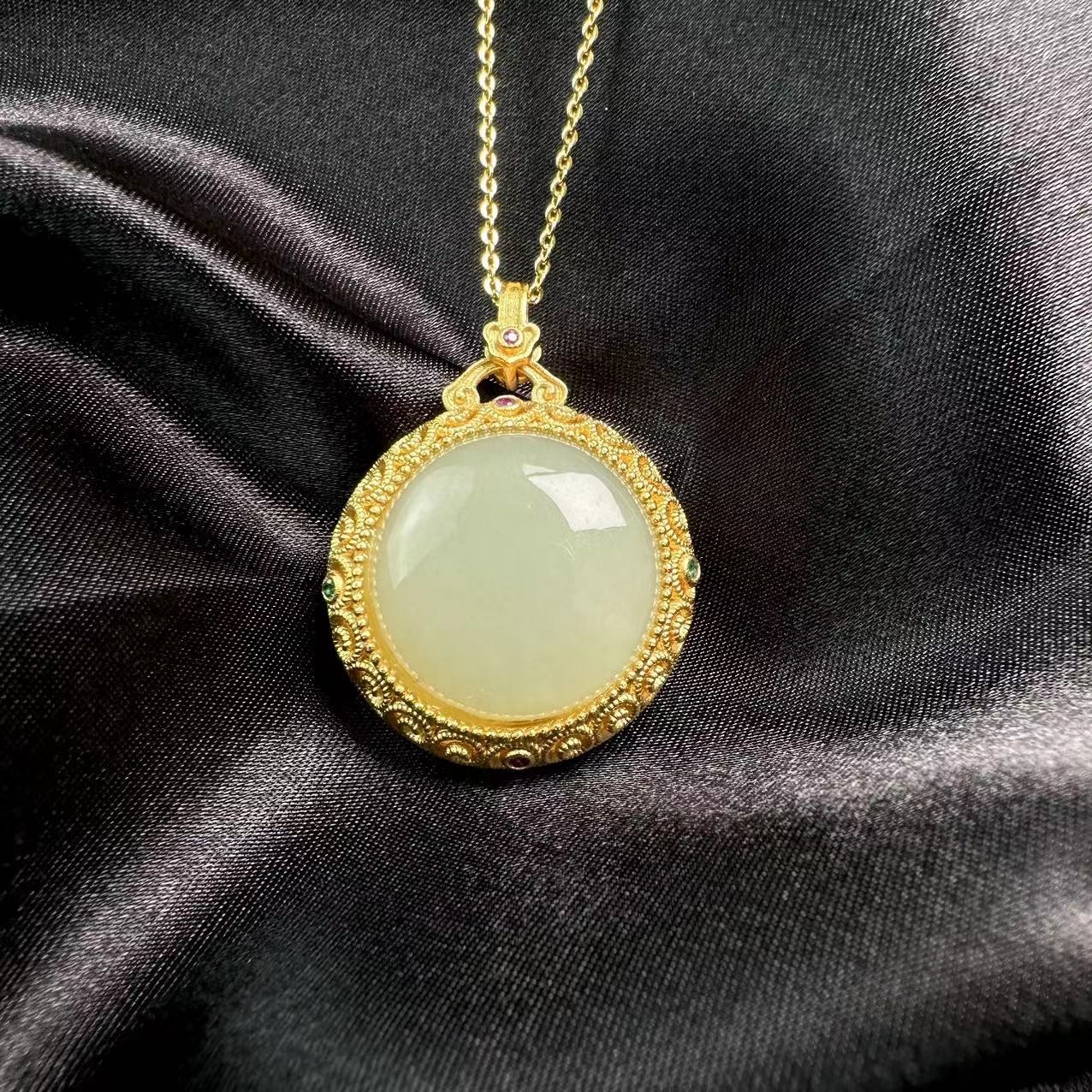 【大象专属】和田玉蛋面可开盖设计款吊坠 Y1017DX