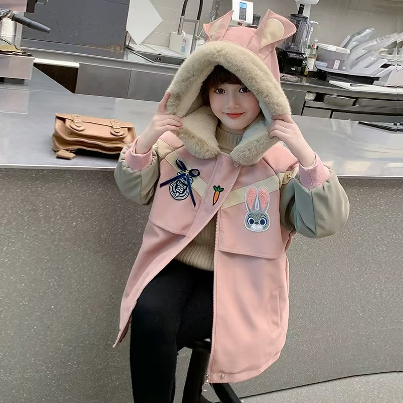2024款女童时尚潮流拼接五角星绣兔子耳朵连帽派克服三水面料保暖