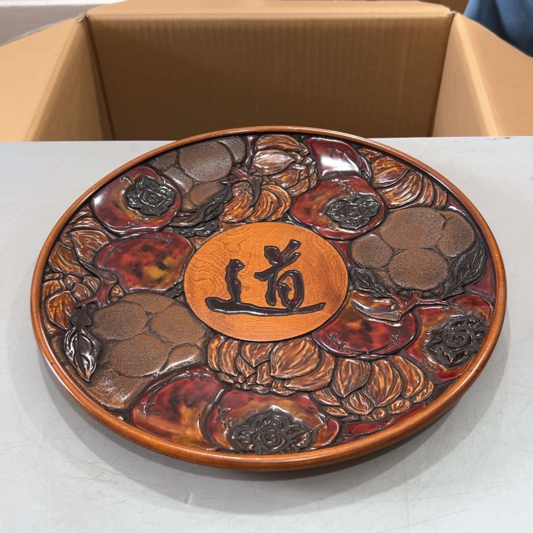 底部有点小压痕！！！！！！