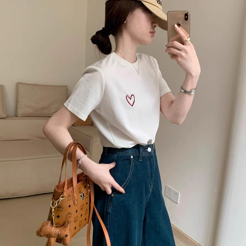 100以上拍单链接女装夏季精致刺绣爱心简约百搭时尚短袖