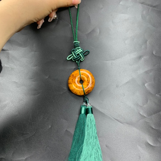 雷击木平安扣瘤疤纹黄金底车挂北沉香琥珀木把件