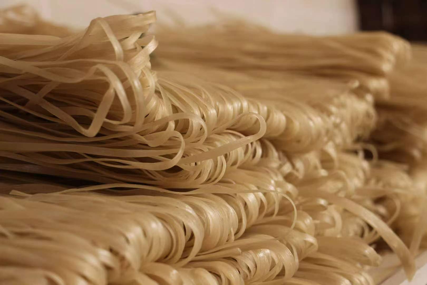 行唐山区纯红薯粉条 劲道爽滑 耐煮 耐泡 耐炖 回锅不烂