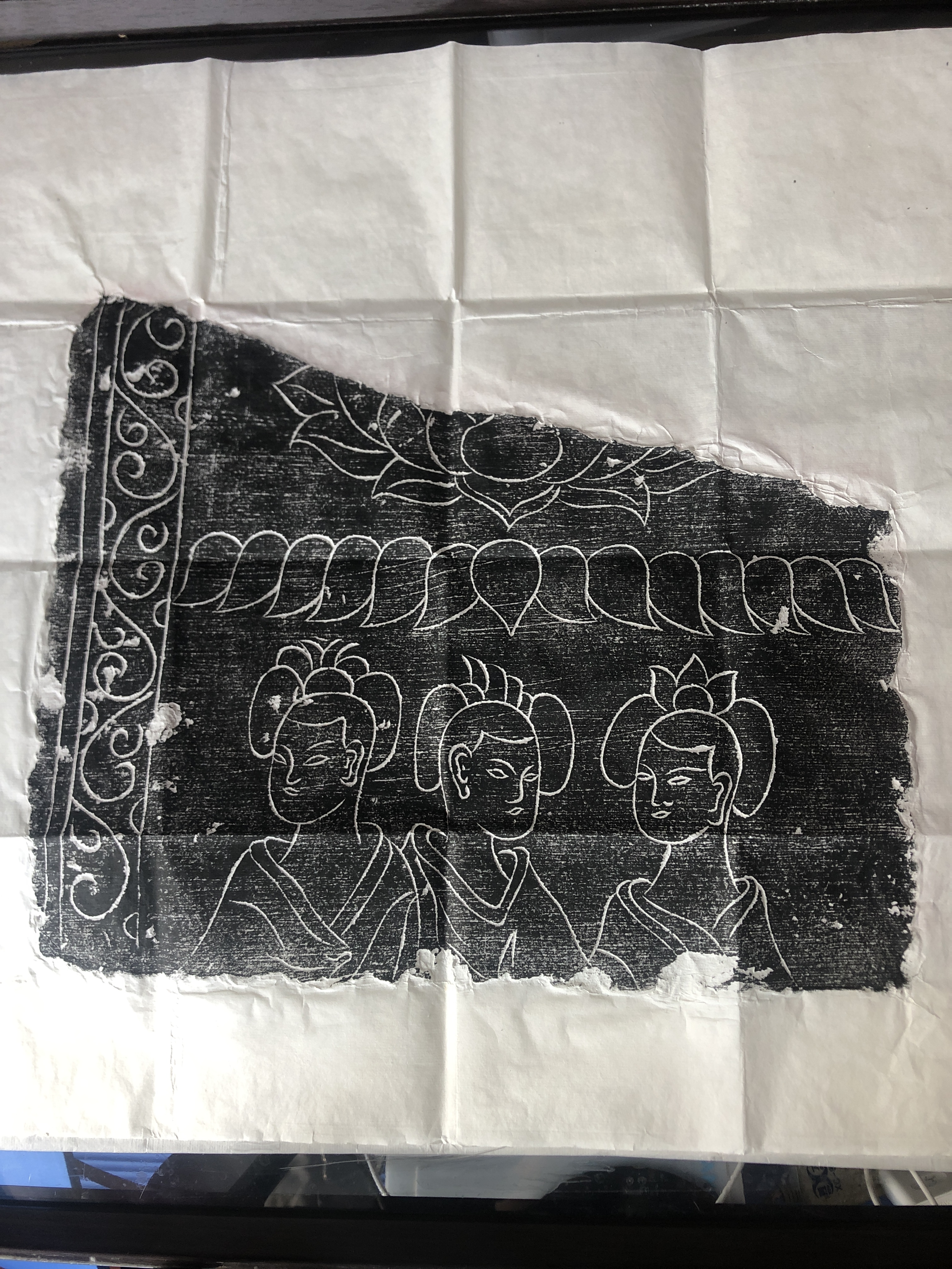 元代风格人物画拓片2张（红+黑）