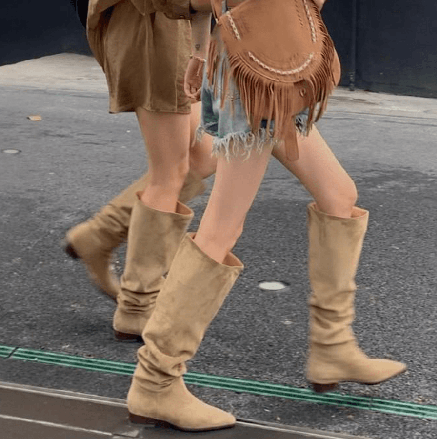 尖头长靴女复古绒面堆堆骑士靴秋冬粗跟西部长筒靴子高筒显瘦褶皱