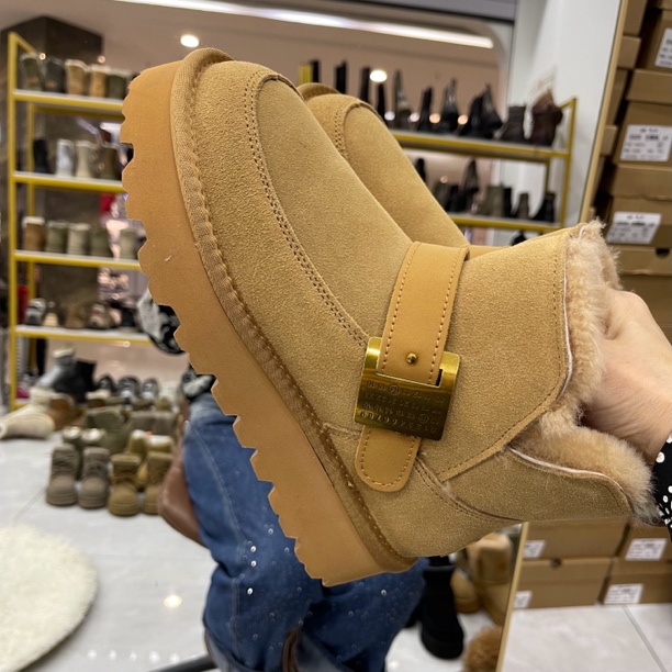 7739（女款）时尚潮流新款雪地靴