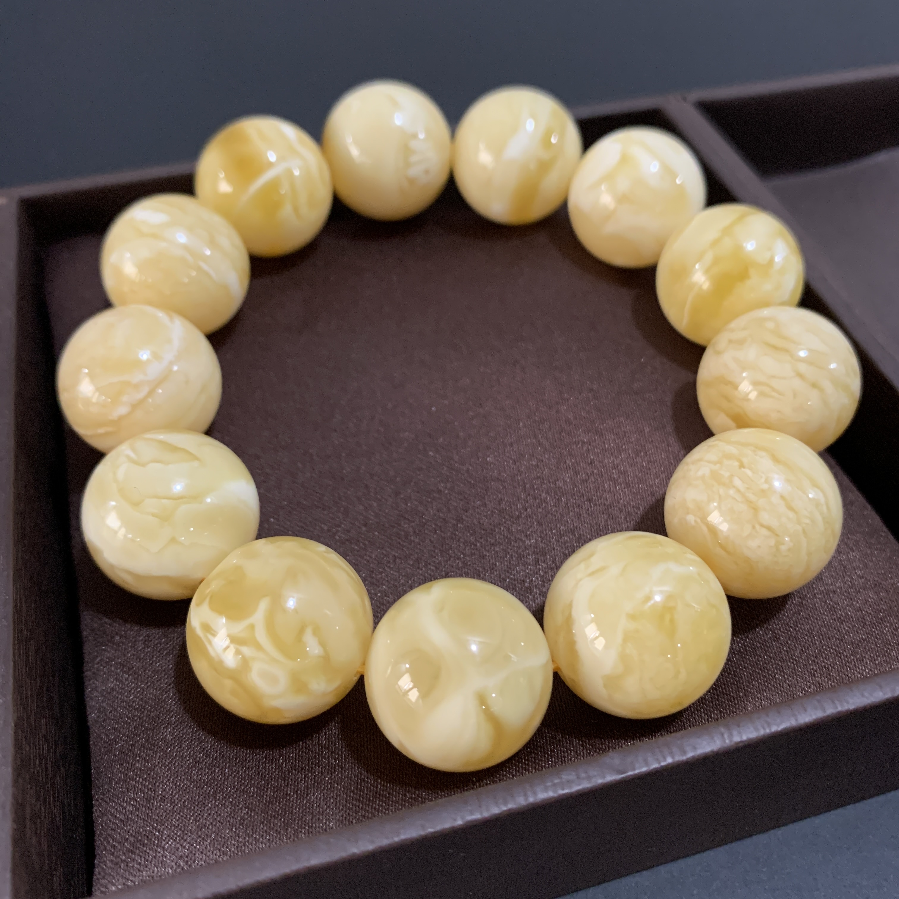 【景旺】17mm+纯天然蜜蜡虎皮溶洞37.4g手串