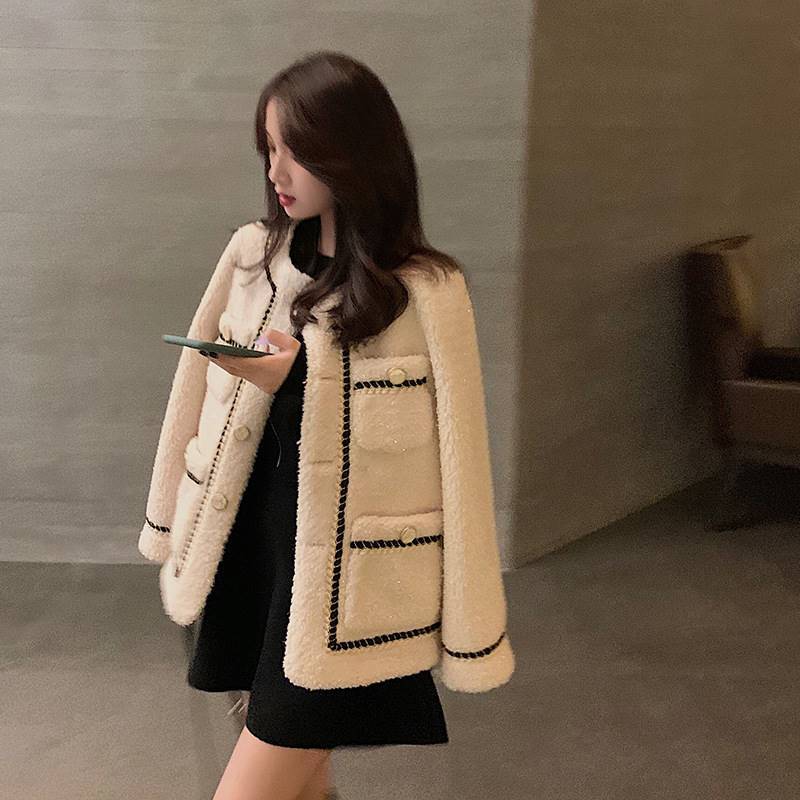 品牌女装2022年新款名媛小香风上衣羊羔毛短外套加厚女秋冬宽松百