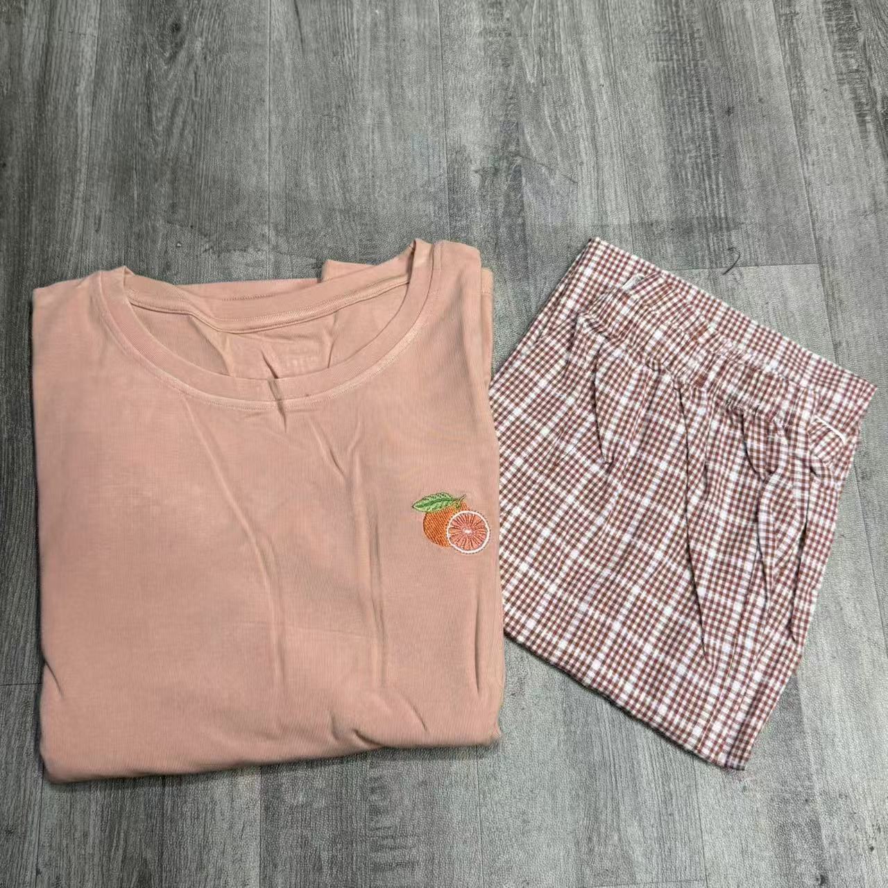 701套装-水果绣花家居情侣同款网红宽松格子套装/Y-2-1-1