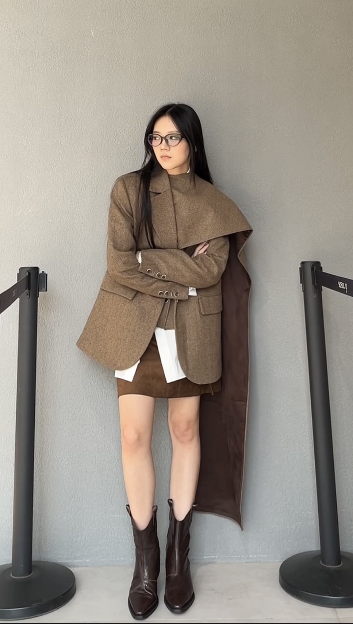 AVVENN2024秋围巾可拆卸撞色牛角扣假两件西装