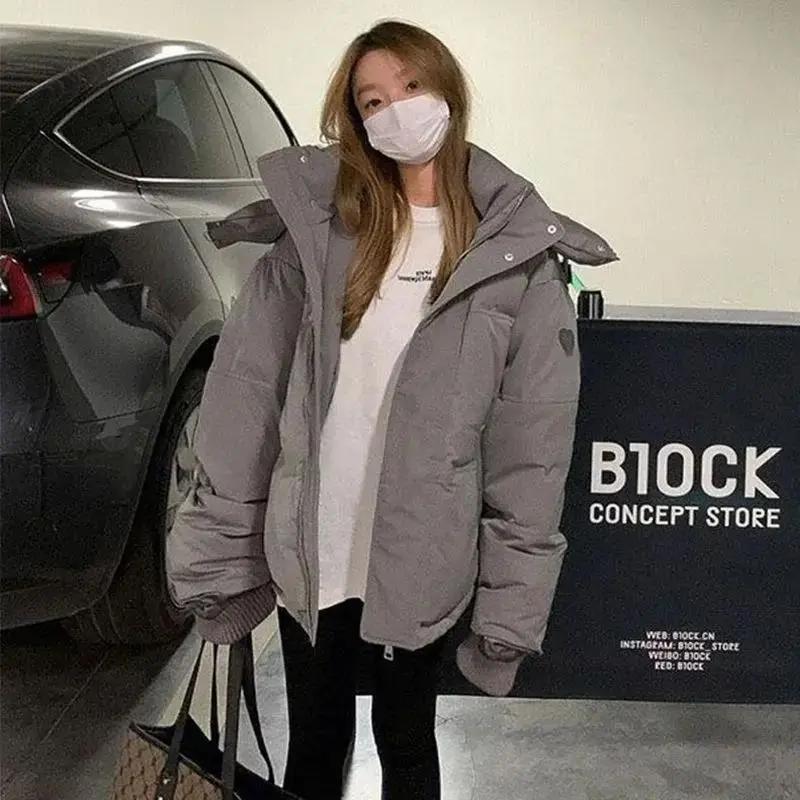 博腾灰色爱心羽绒服女2023年新款男女情侣学生加厚面包服冬季外