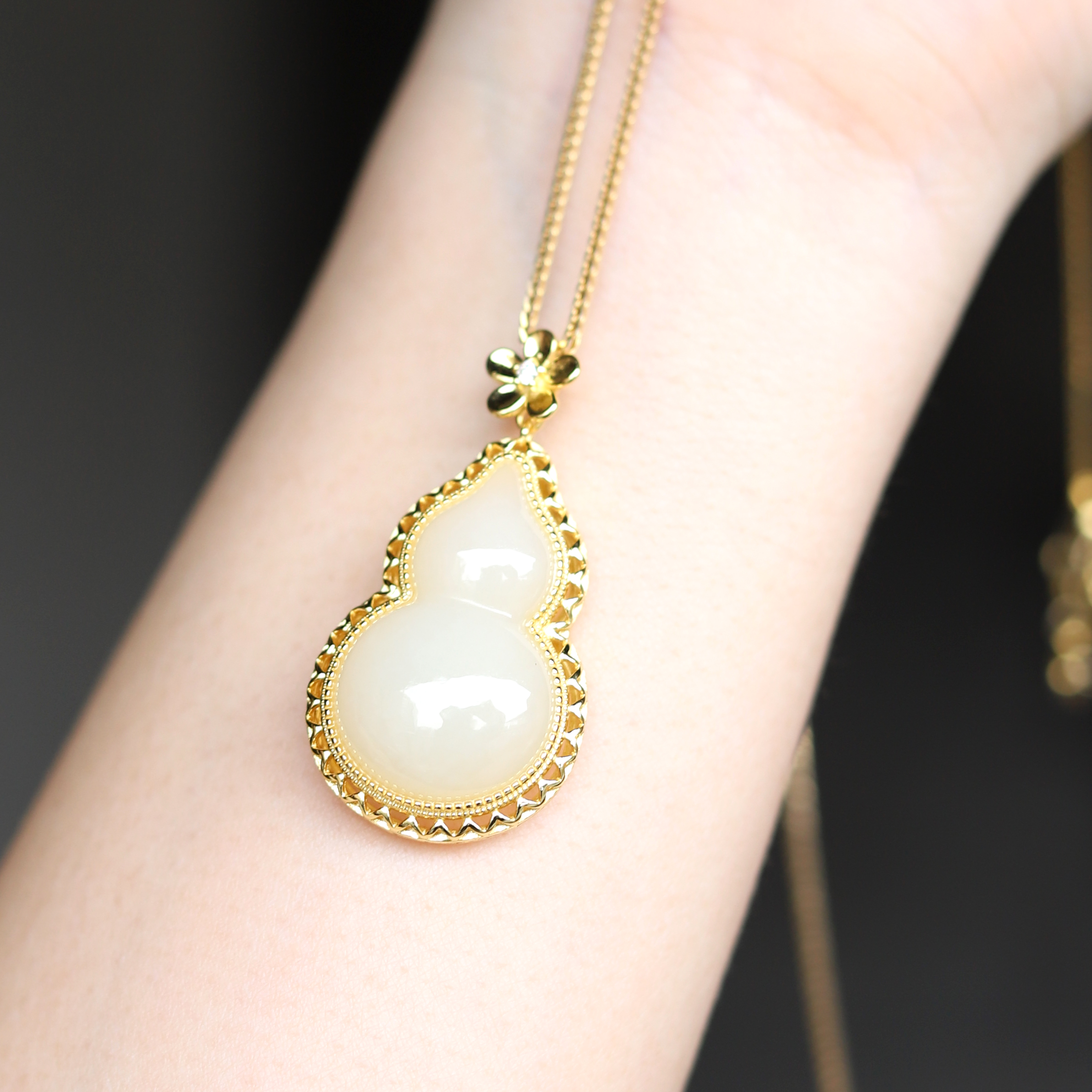 新疆爱思尔新疆和田玉吊坠S925白玉葫芦吊坠JY0109-17（多样性发货