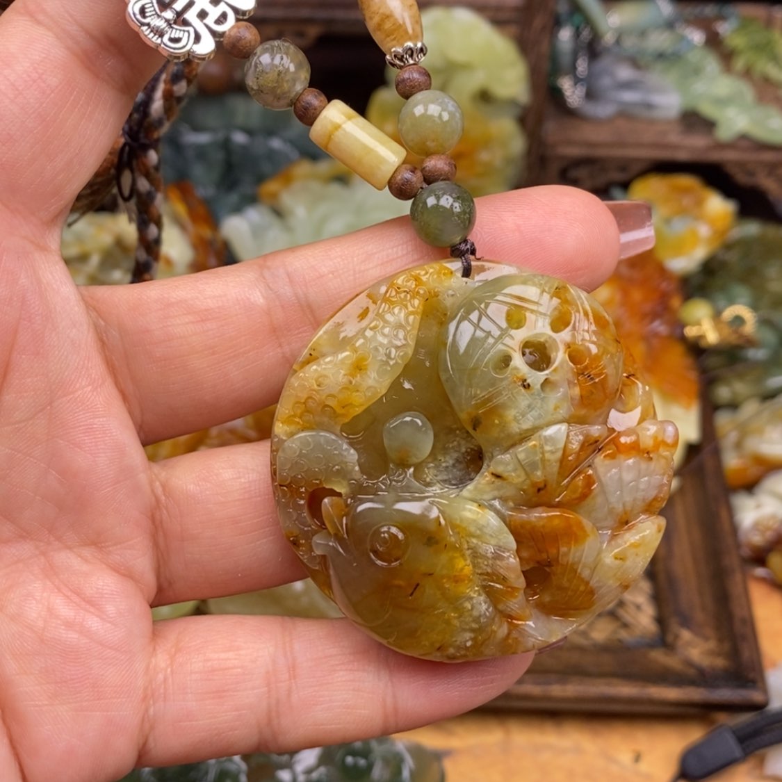【闪购商品】蛇纹石玉颈饰未镶嵌