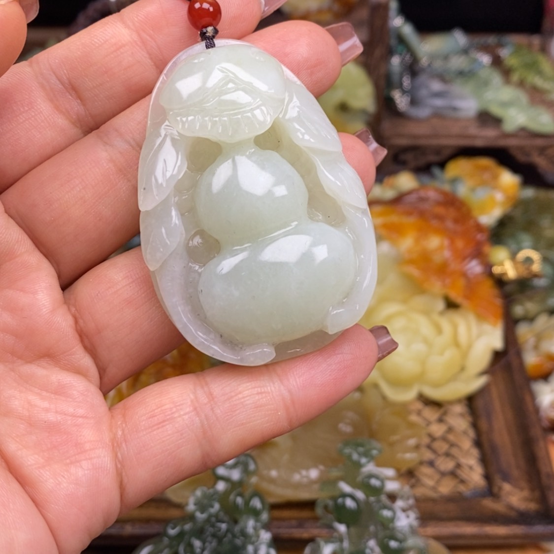 【闪购商品】蛇纹石玉颈饰未镶嵌