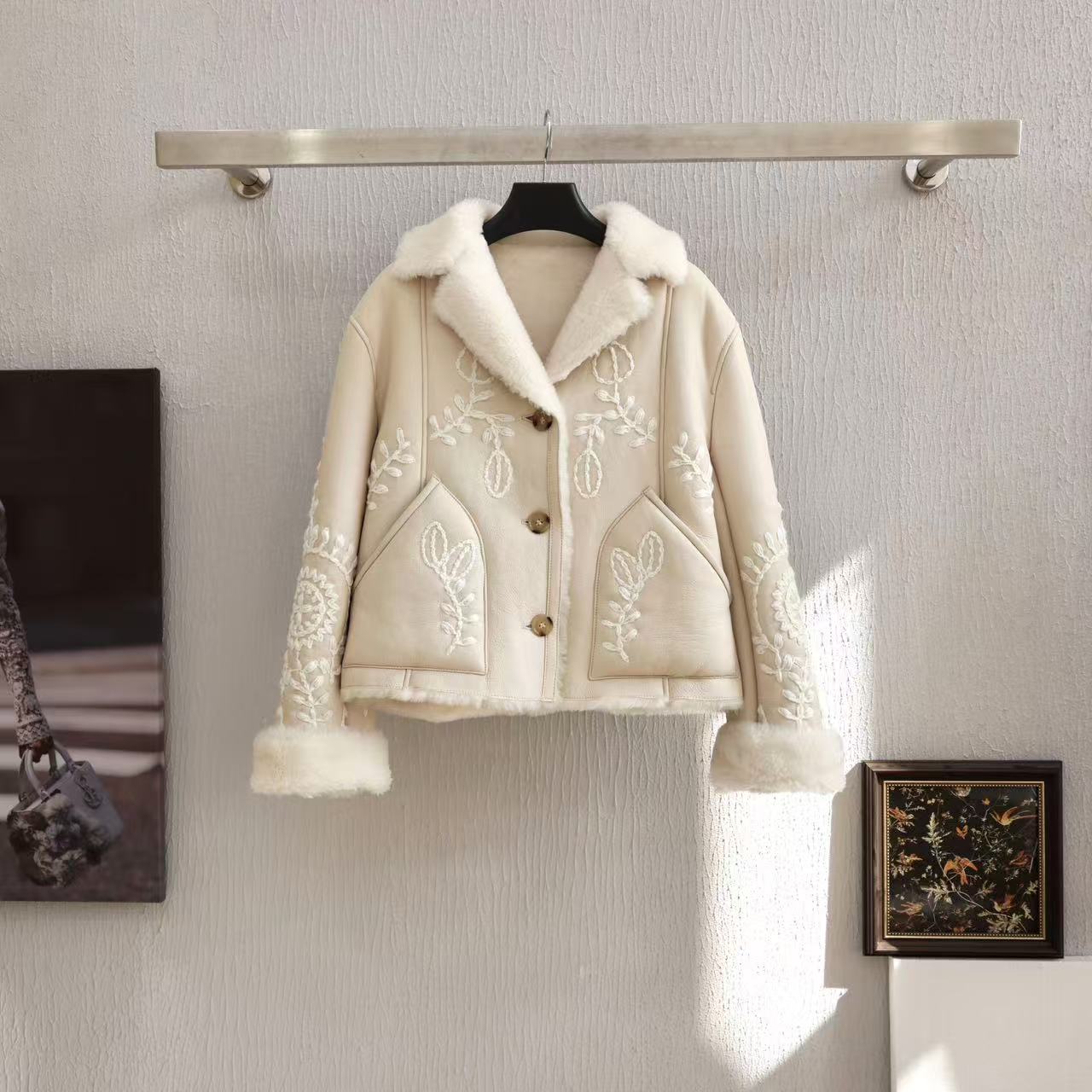 【晨老板】~ ceilina【花叶初凝】时尚花卉翻领长袖外套79242037