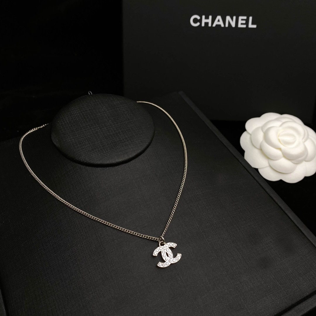 99新 Chanel/香奈儿 FL经典双C银色logo 项链 S5107