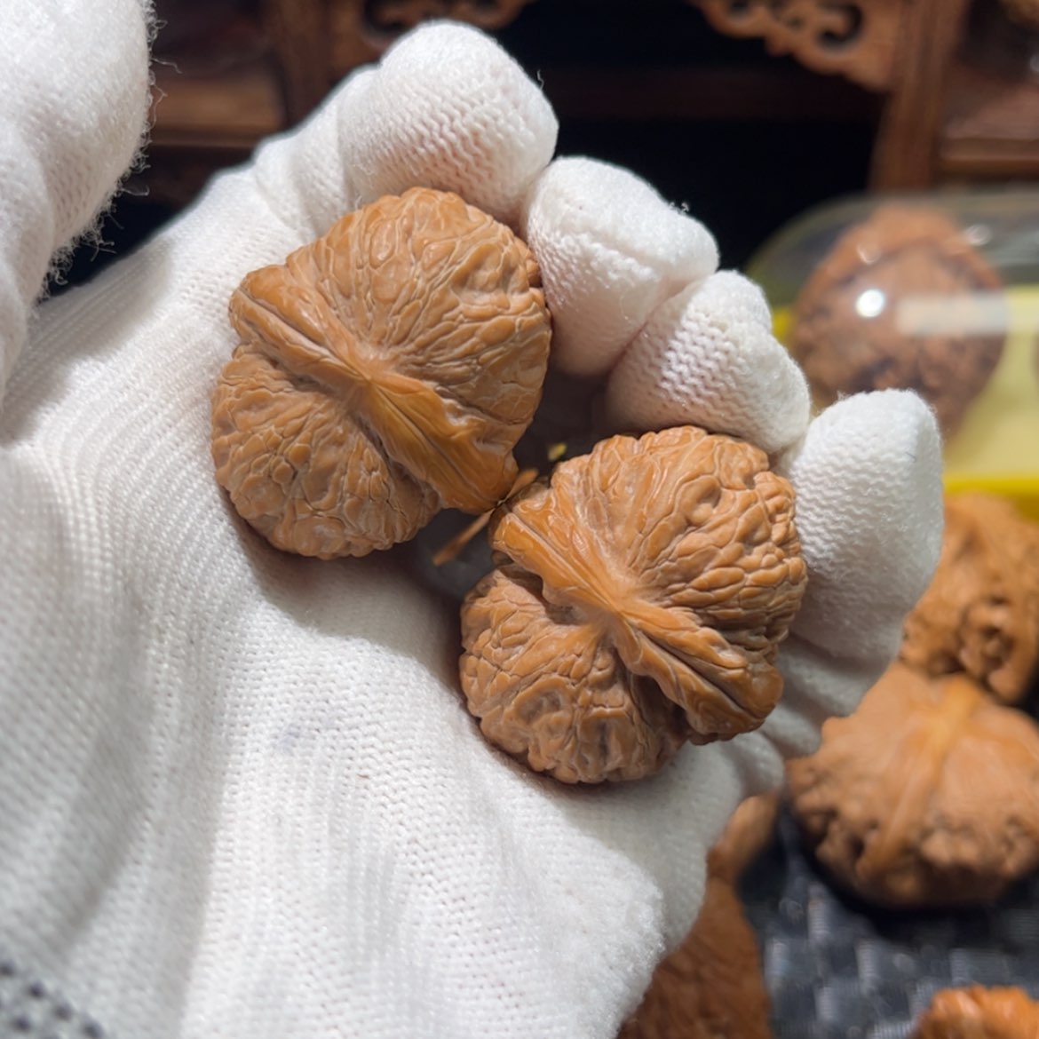 【闪购商品】文玩核桃吊坠帅****。