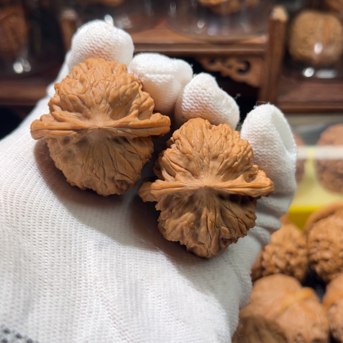 【闪购商品】文玩核桃吊坠W****U