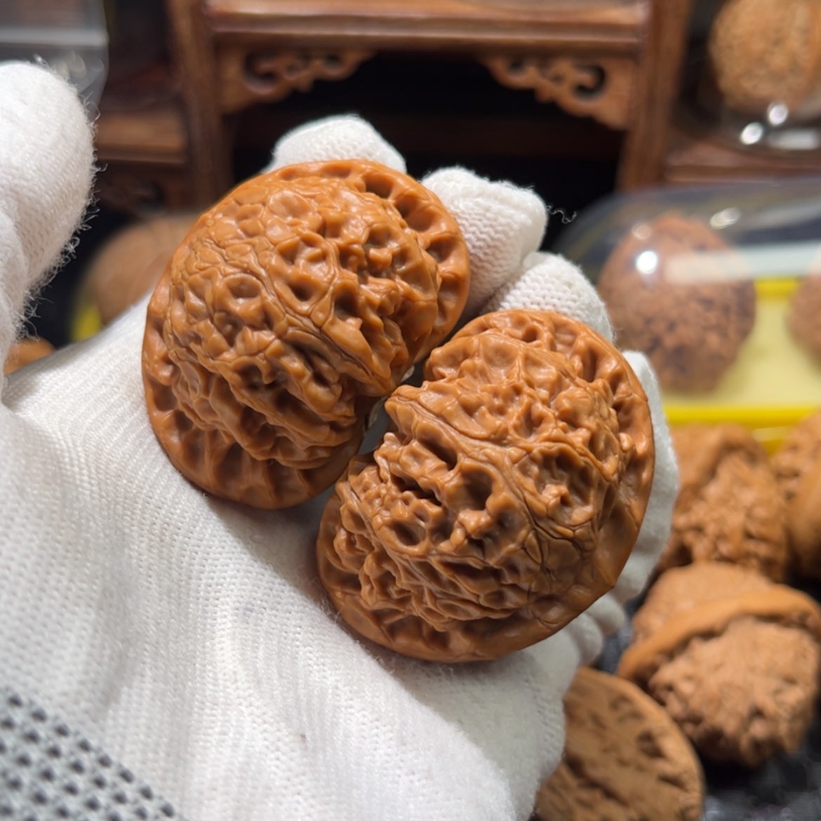 【闪购商品】文玩核桃吊坠热****生
