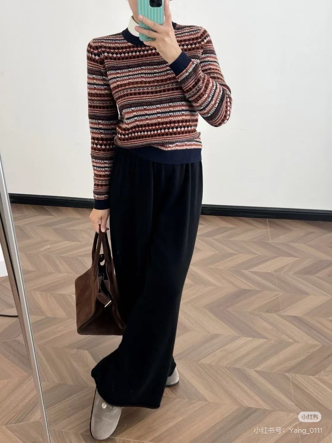 【费尔岛】秋冬女款新款圆领费尔岛系列图案休闲时尚毛衣