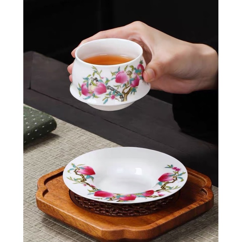 德语  F639白玉瓷上作画九桃转转不倒杯约130ml